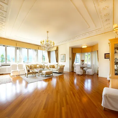 Apartment Sleeps 6 Air Con Wifi Cernobbio