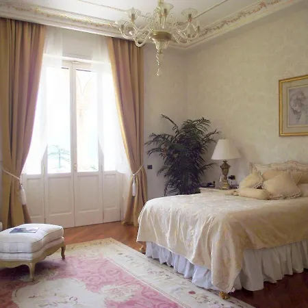 Sleeps 6 Air Con Wifi Apartment *